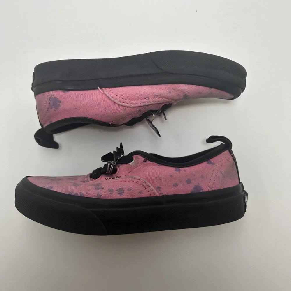 Vans‎ Girl Gang Canvas Slip On Skate Sneakers Kid's Size 10.5 Pink/Black